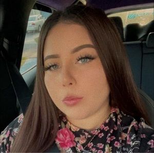 Meet your Posher, Esme